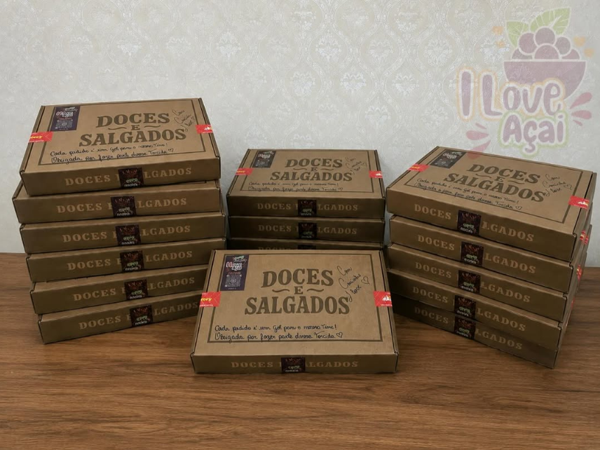 Caixas de encomenda em grande volume da I Love Açaí